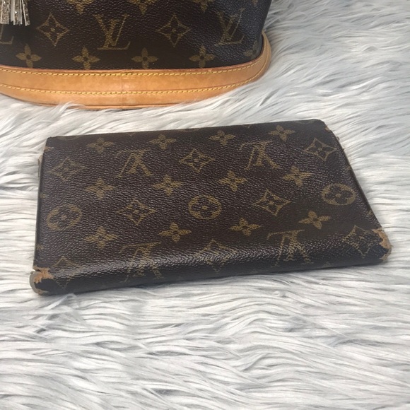 AUTH Vintage Louis Vuitton Clutch 883AN - Picture 2 of 8